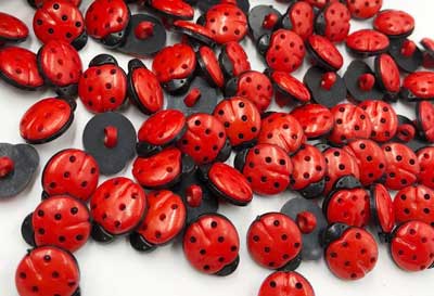 Lady Bug Buttons 15x13mm With Shank