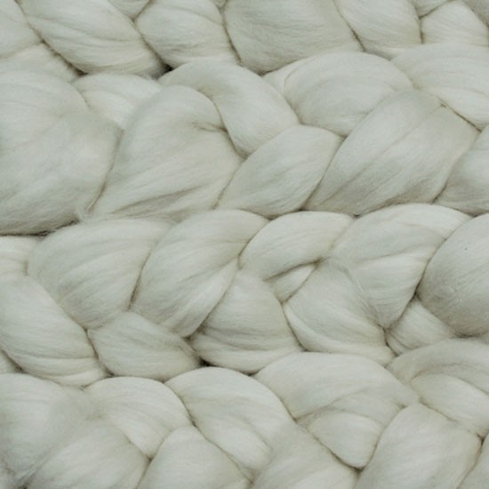 Nube Roving >14ply 113gms 063 Natural