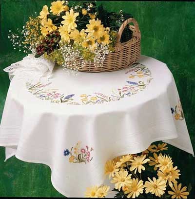 Spring Garland Tablecloth Etw14
